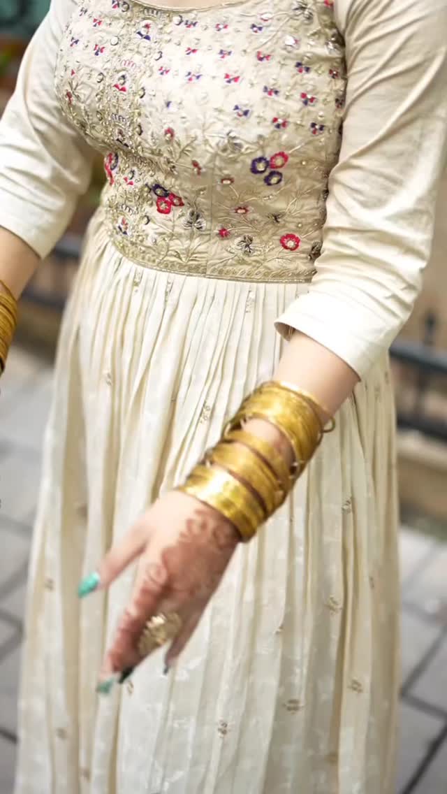  by @akshita_x_admirer
