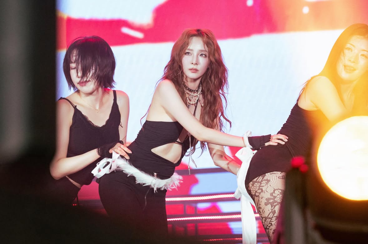 K-pulse Hanoi Festival 🧡💦 
Thank you Blackjacks & Daralings Vietnam. 🇻🇳
Hope to be back again. 🙏🏻
Xin cảm ơn 💙