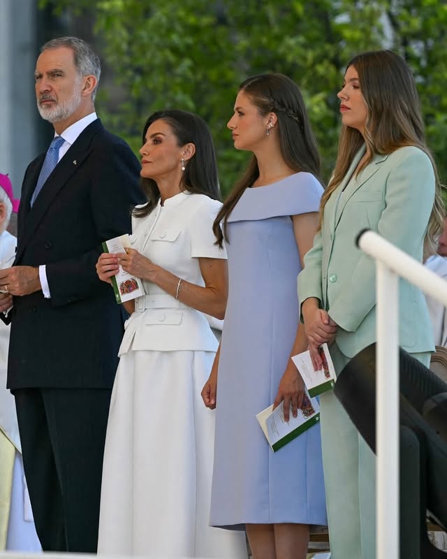 Fam💖.#leonor #felipe #letizia #infantasofia #princessleonor