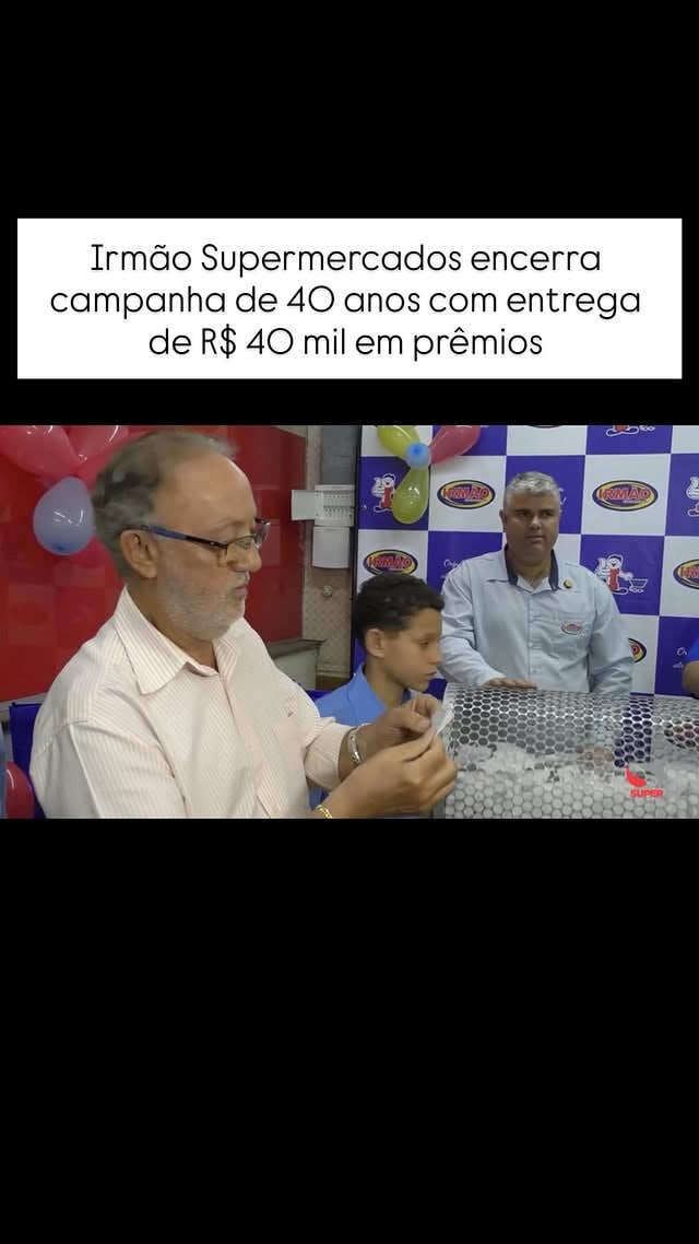 Irmão Supermercados encerra campanha de 40 anos com entrega de R$ 40 mil em prêmiosO Irmão Supermercados realizou o encerramento da promoção “Aniversário Premiado”, campanha criada para celebrar os 40 anos de história da empresa. A ação premiou 40 clientes com cartões-presente de R$ 1.000, totalizando R$ 40 mil distribuídos ao longo da campanha.A iniciativa transformou as comemorações de aniversário da rede em uma grande festa para os consumidores, que participaram dos sorteios realizados durante o período promocional. Além dos cartões-presente, os contemplados também receberam kits exclusivos do Irmão Supermercados, compostos por ecobags, copos térmicos e diversos produtos da marca própria, incluindo arroz, feijão, café e itens da padaria artesanal.Durante o evento de encerramento, o sócio-proprietário do grupo, Mario Eber, destacou a importância da trajetória construída ao longo de quatro décadas e agradeceu a todos que contribuíram para o crescimento da empresa.A campanha comemorativa marcou mais um capítulo da trajetória da empresa, reforçando a relação de proximidade com os consumidores e celebrando uma história construída com base na confiança, no compromisso e na parceria com a comunidade regional. by @tvsupercanal
