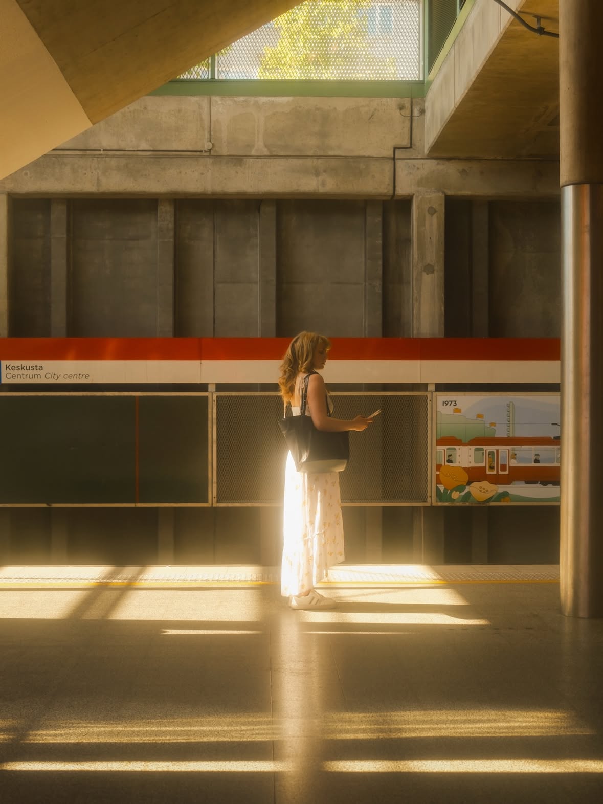 “Last weekend thoughts — and a surprise selfie.” First photos halo-effect is coming from dirty metro glass ☀️✨ Spotted any favourites? Let me know! Helsinki, Finland 2026 📸 Fujifilm X100vi (Nostalgic Neg film 🎞️)

#streetphotography #fujifilm #fujifilmx100ⅵ  #myfujifilmlegacy #photography