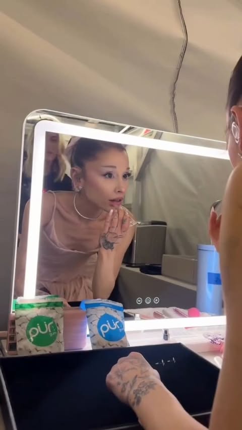 "The longing hurts, but it's the perfect proof that your company is one of the most precious things I have."

@arianagrande

#rembeauty #arianators #oaklandarena #theeternalsunshinetour #arianagrandebutera