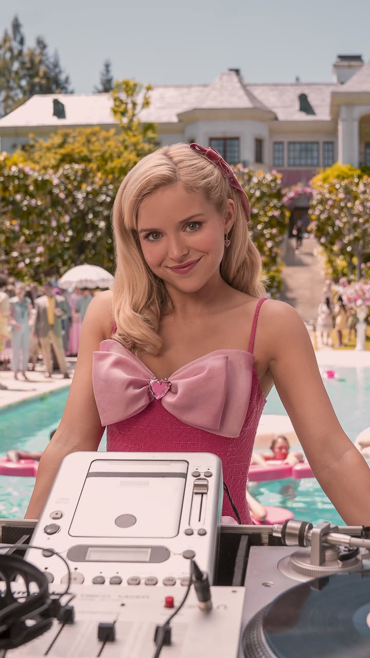 She was always that girl. Elle, from the world of Legally Blonde, premieres July 1 on @PrimeVideo.