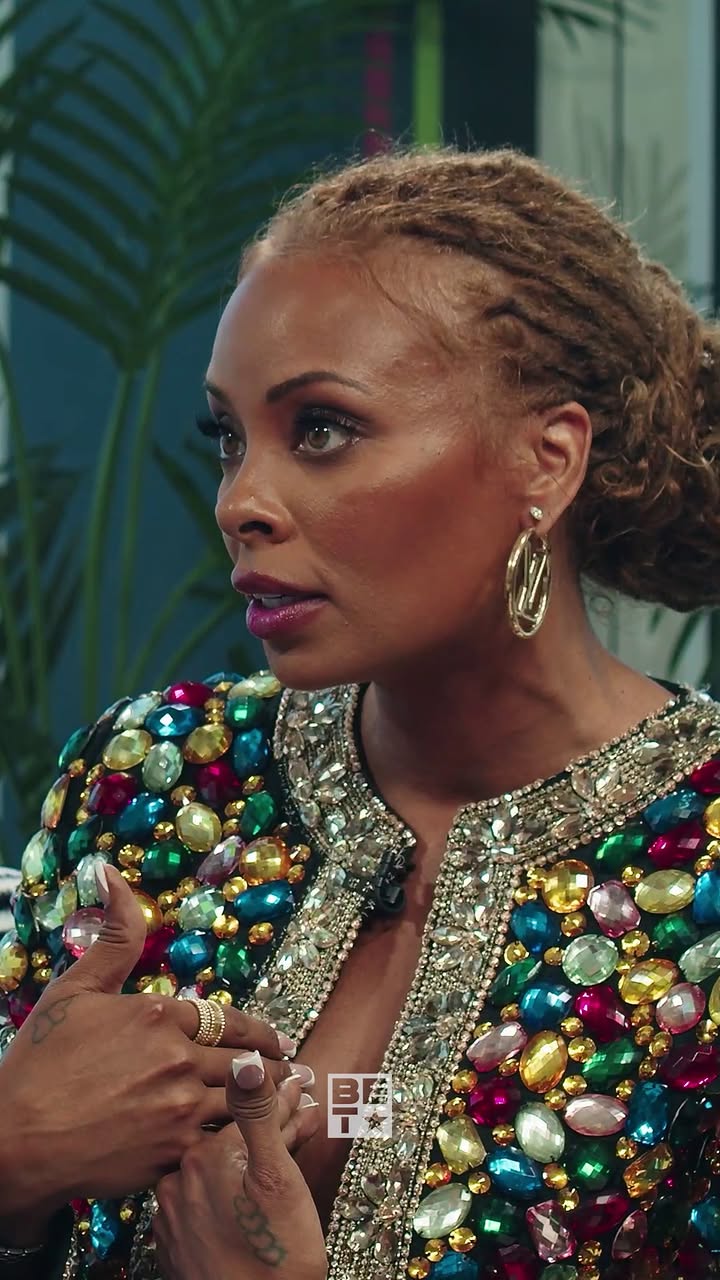 SNEAK PEEK: We do love a relatable queen! Eva breaks down what Tyra Banks told her when she asked why she was chosen for America's Next Top Model. 👀

Watch the full interview TOMORROW at 8am ET on YouTube.