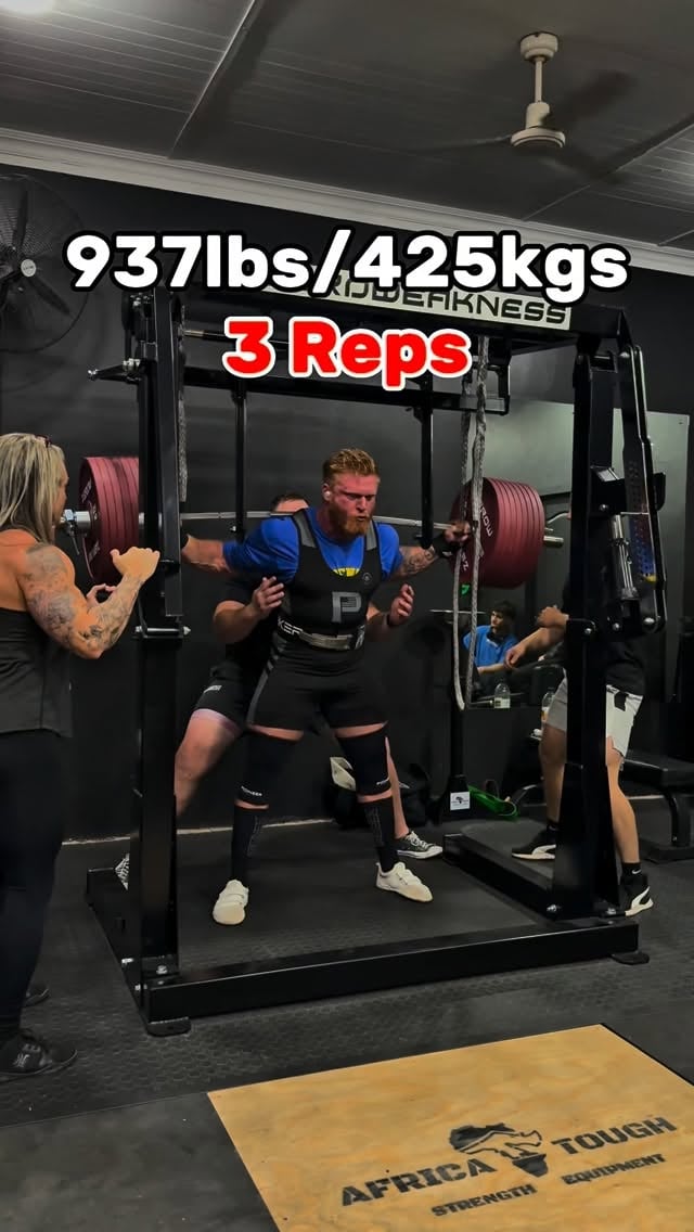 Rage against your limits🔥🔥

This is a great PB for me!🔥 especially coming straight off an injury which stopped me from squatting comfortably not more than 8 weeks ago👌🏼

Comp ready with my @pioneer_fit gear!!!

@mhp_strong STRONG AF pre is the best, no jitters or anxiety🙌🏼

@rpstrength app allows me to easily track my food so I know I’m fueled for the session🔥