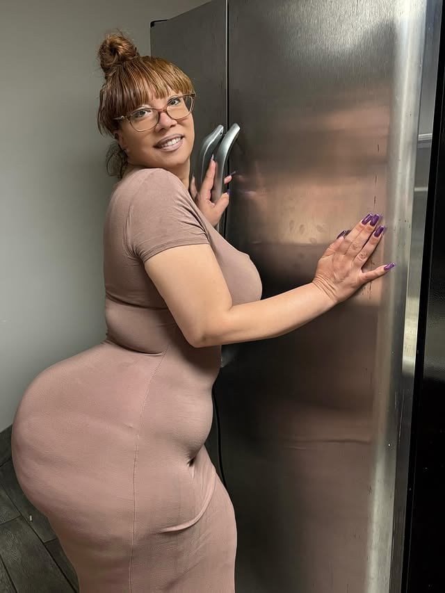 I’m Not Just Surviving, I’m Thriving 🤎😘 #happyhumpday❤️ #happywednesday #goodmorningpost #letsgoknicks #cantbereplaced❤️
